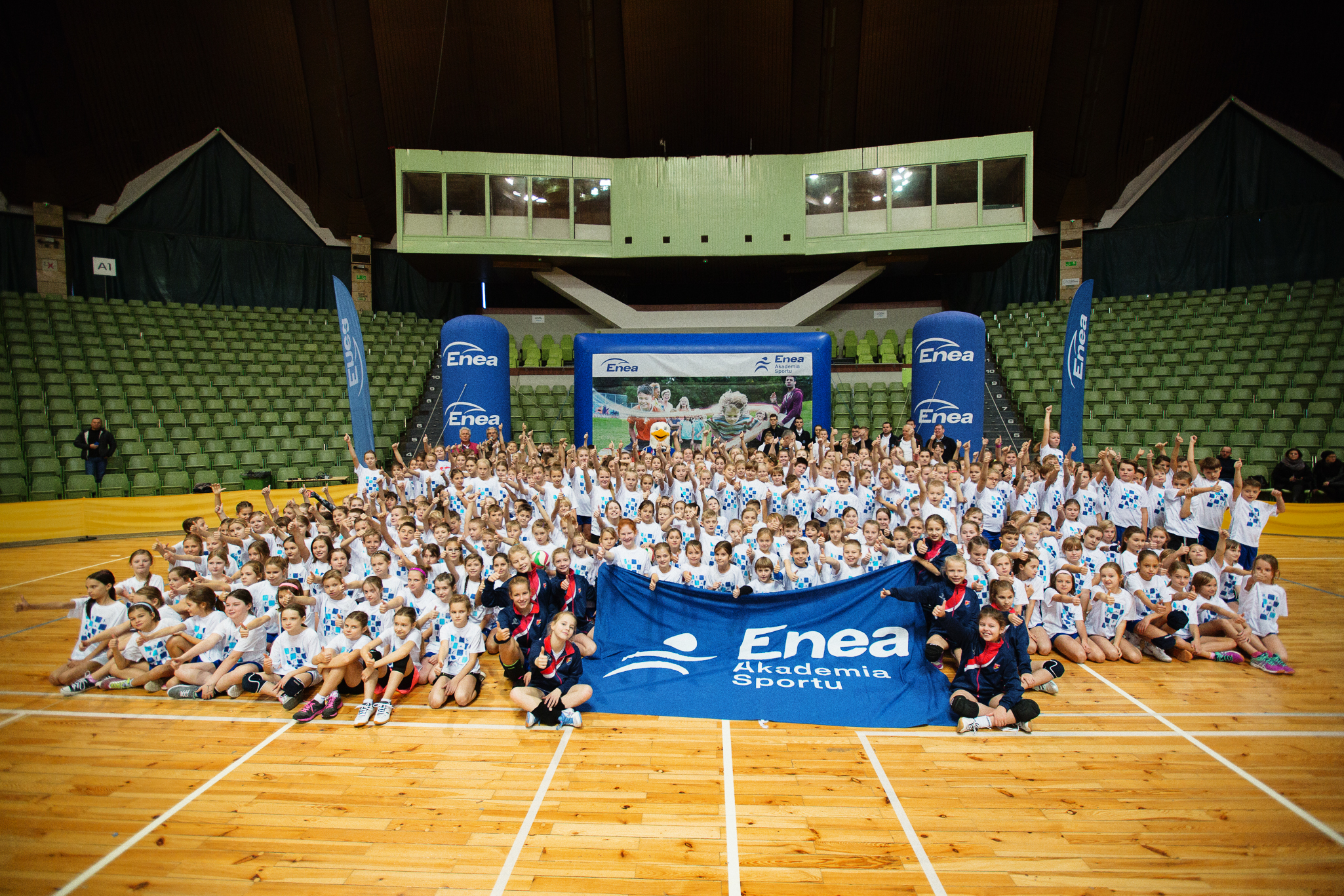 Uczestnicy turnieju Enea Mini Cup – wspólne zdjęcie grupowe