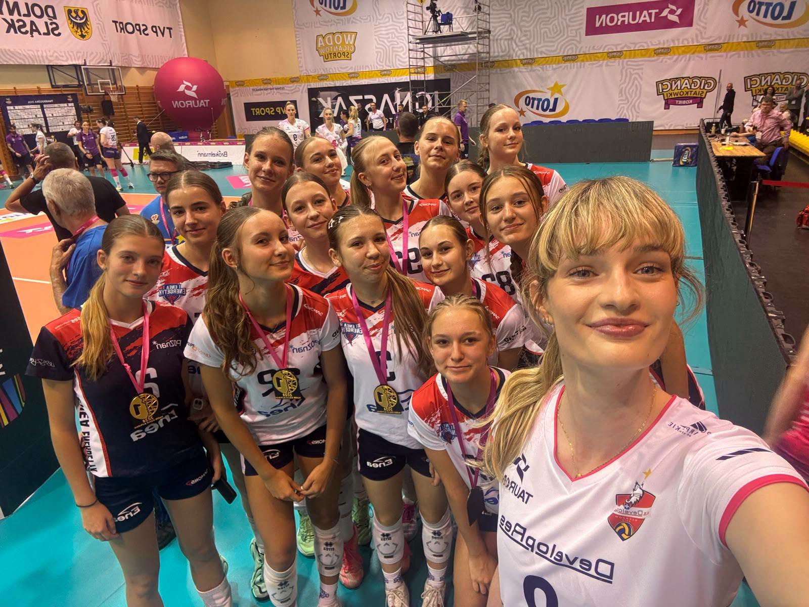 Młodziczki Enea Energetyk Poznań na turnieju siatkarskim
